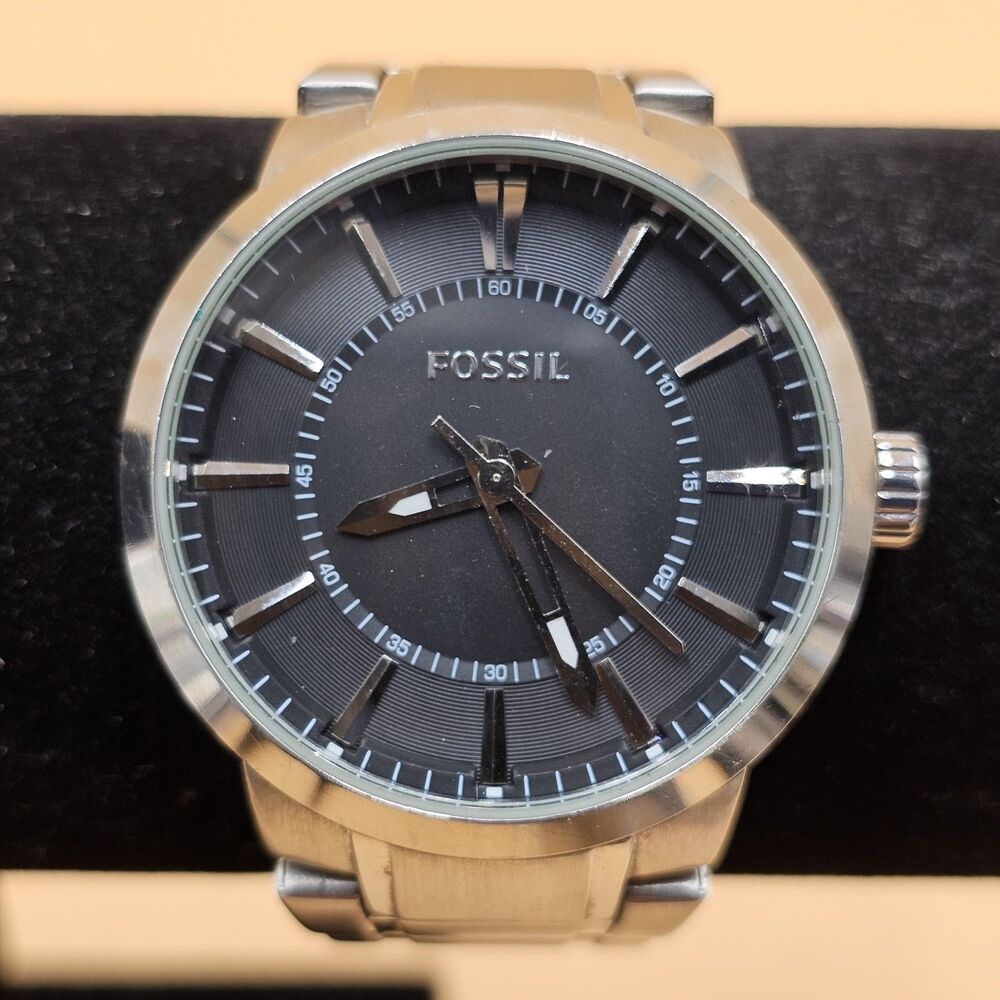 Fossil FS-4471 Mens Watch Stainless Steel Black Textured Dial Quartz New Battery